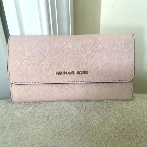 Michael Kors Pink Saffiano Leather Wallet EUC - Picture 9 of 11